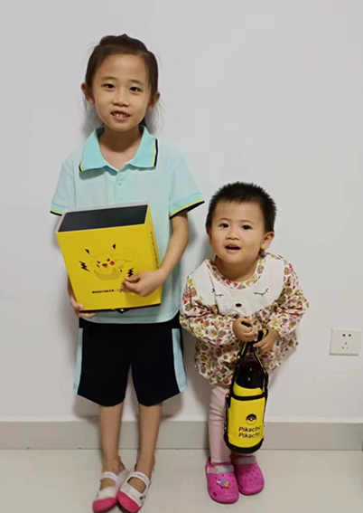 石磊之女（石雯心、石蕓菡）0_副本