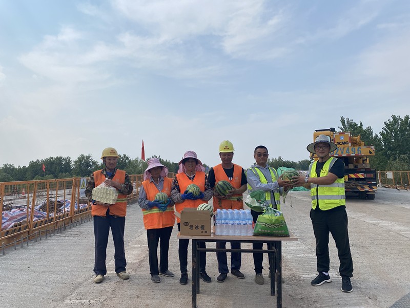 夏日送清涼，關(guān)懷暖人心——臨沂分公司組織送清涼活動