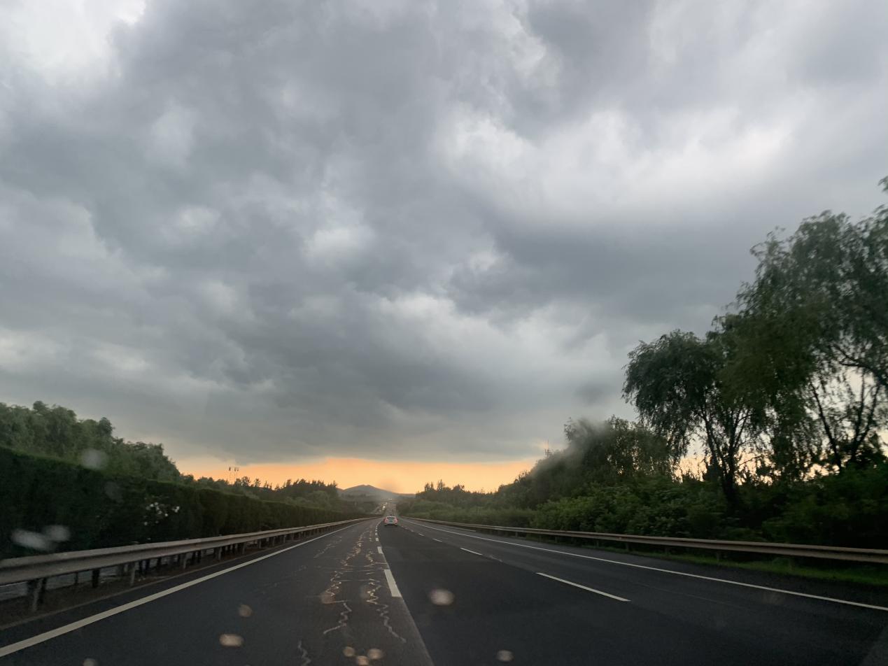 堅定信念，筑牢信仰之根