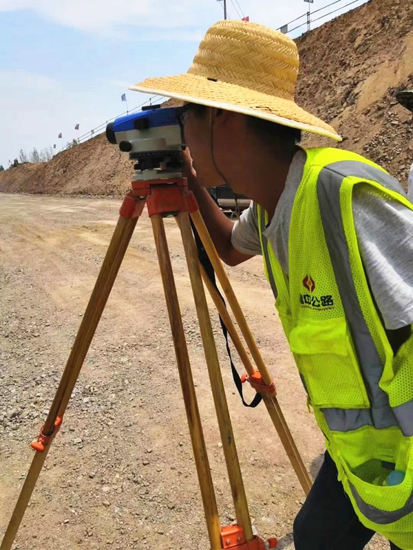 尋找最美公路人： 踏實(shí)進(jìn)取、努力奮進(jìn)的宋衍華