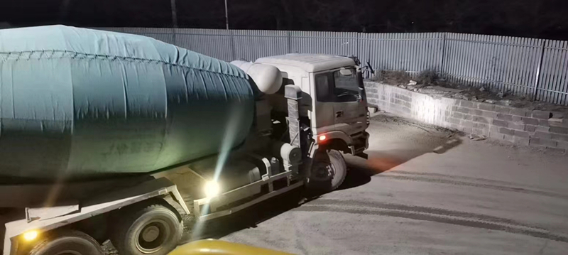 3、首輛罐車出發(fā)_副本