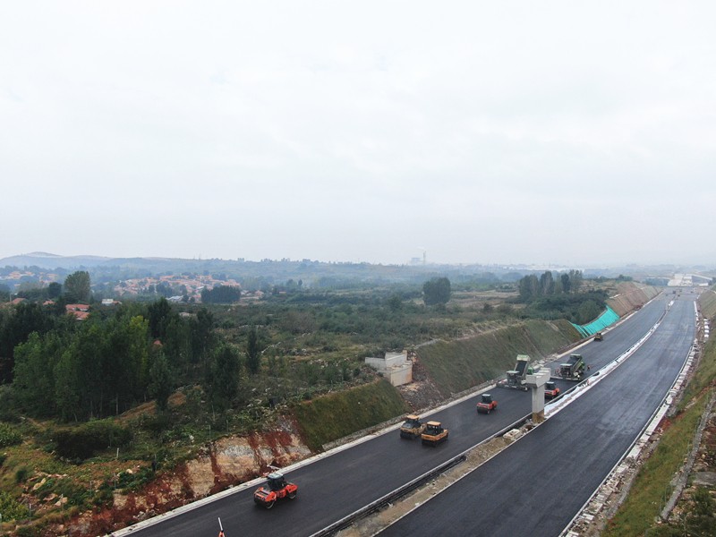 5、施工起點至Y021分離立交處油層施工_副本