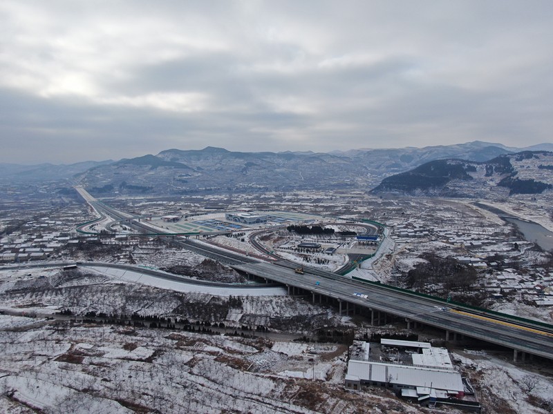 凝心聚力，上下一心，緊密配合，全力完成“交工準(zhǔn)備突擊會戰(zhàn)”