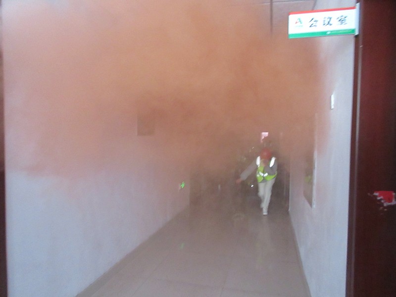 發(fā)生火災后，紀健組織人員、有序正確逃生_副本