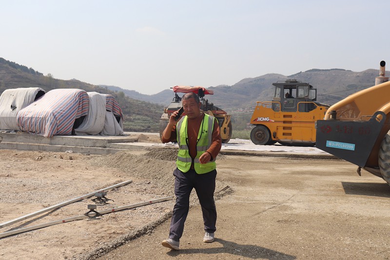 機(jī)務(wù)科長丁修濤電話溝通工作事宜_副本 機(jī)務(wù)科長丁修濤電話溝通工作事宜_副本