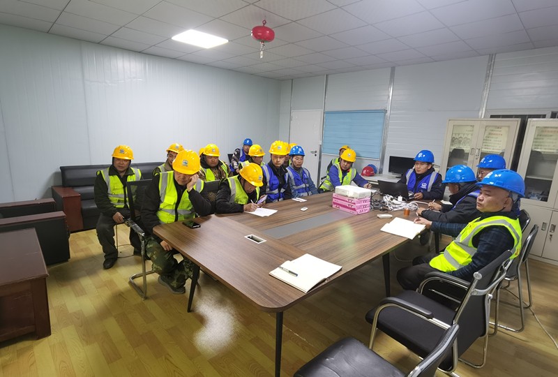 開展安全培訓(xùn)5byA5b_副本 開展安全培訓(xùn)5byA5b_副本