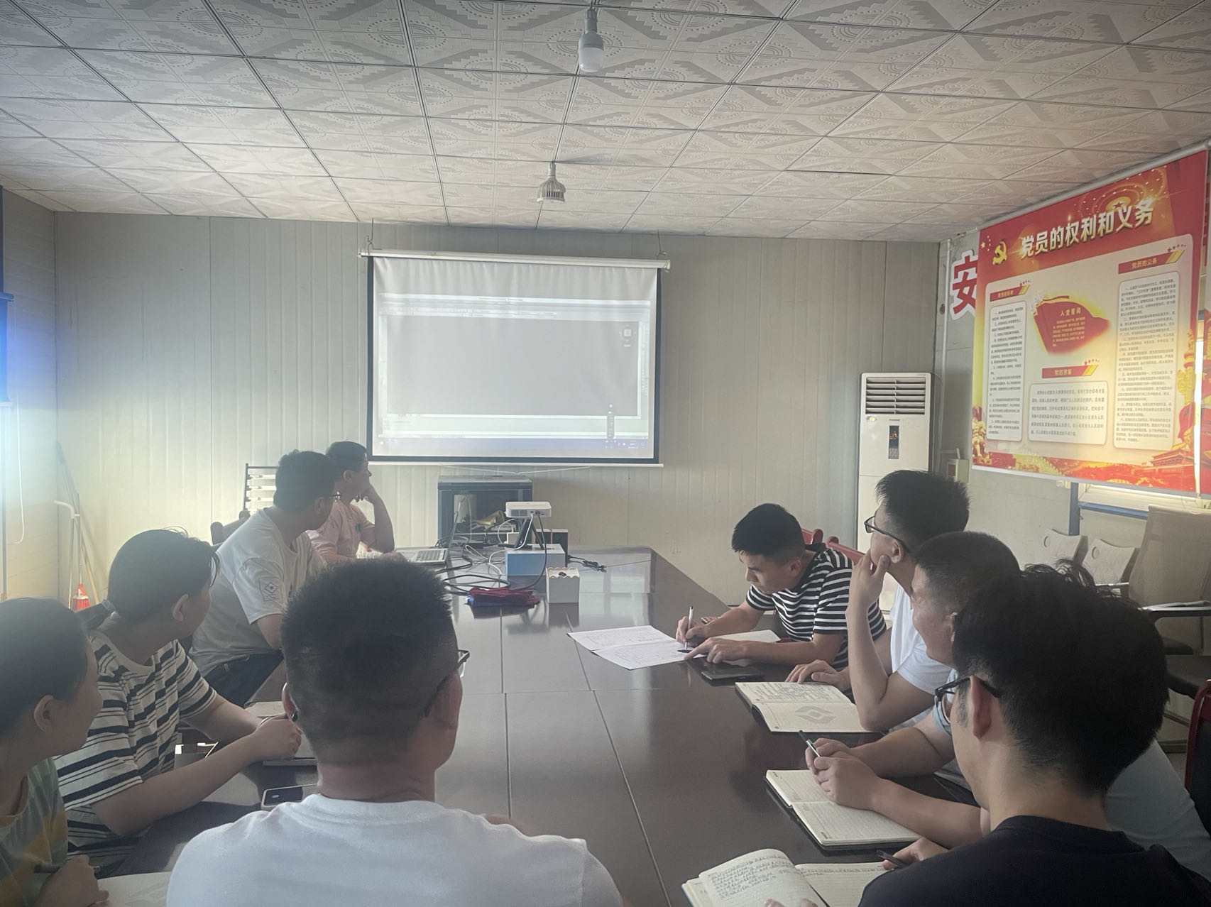 利其器 善其事 第二區(qū)域項(xiàng)目部組織CAD實(shí)操培訓(xùn)