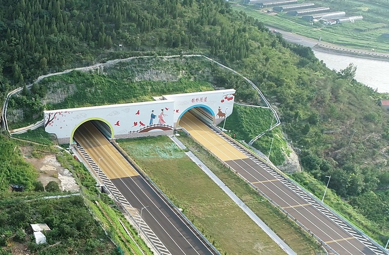 c4d3ee3f61cbec4f55fb83ac4b507df_副本