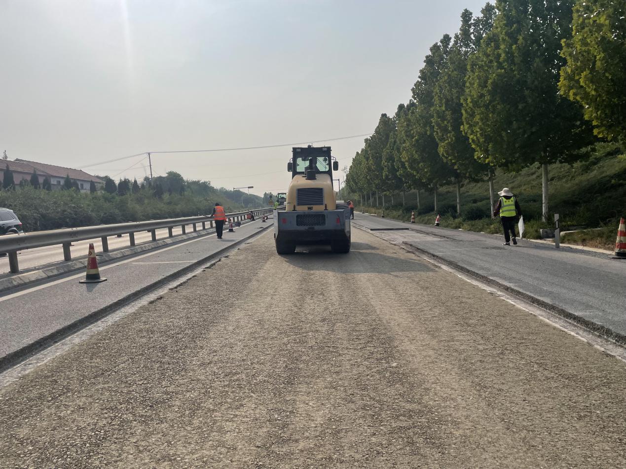 第二區(qū)域項目部全力推動S102項目建設