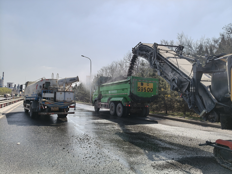 【一提三?！刻豳|(zhì)增效，S102項(xiàng)目解難題出實(shí)招見實(shí)效