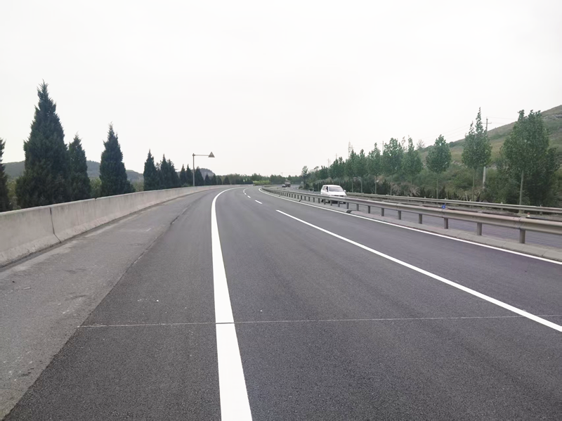 【一提三?！縎102大中修工程全線通車 譜寫暢通出行新畫卷