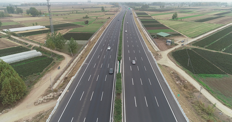 京滬高速改擴(kuò)建、嵐羅高速、濟(jì)南大東環(huán)、濰日高速濰坊連接線四項(xiàng)目正式通車(chē)