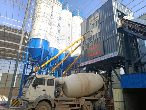 臨臨六標(biāo)1#混凝土拌合站試拌成功