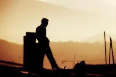 詩(shī)?遠(yuǎn)方