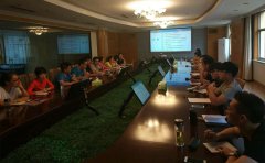 公司財務部組織每月一次學習培訓活動