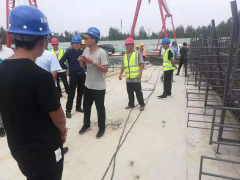 青蘭項目部總監(jiān)辦、駐地辦對我部試驗梁工作進行現(xiàn)場檢測