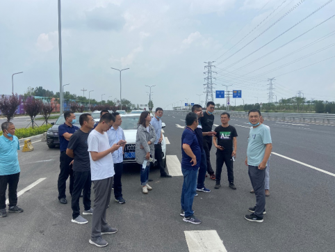 【抓作風(fēng) 創(chuàng)效益】魯山大道―魯泰大道互通立交橋工程、魯山大道拓寬改造工程順利通過(guò)交工驗(yàn)收